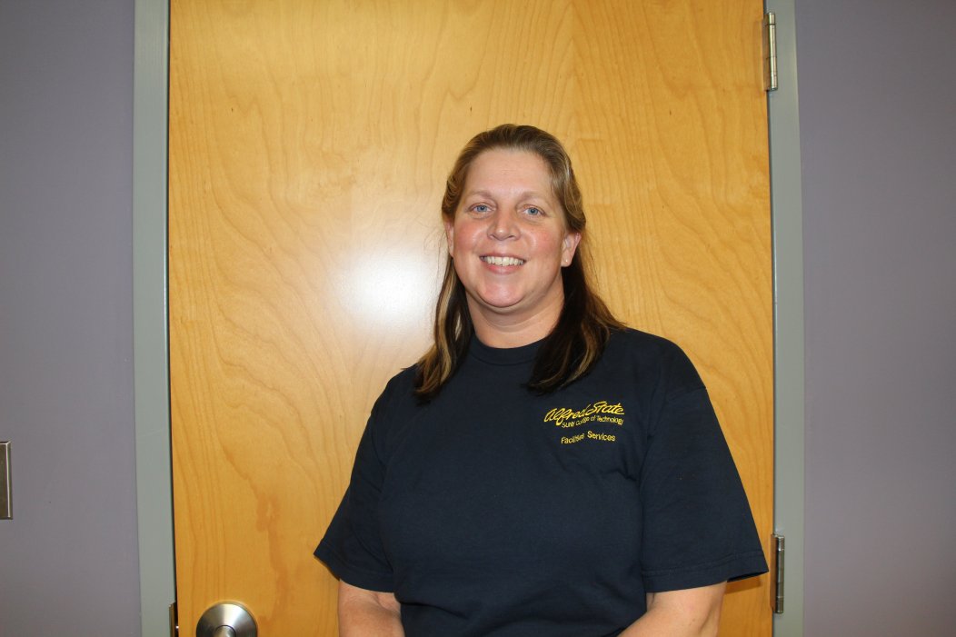 Laurie J Moline