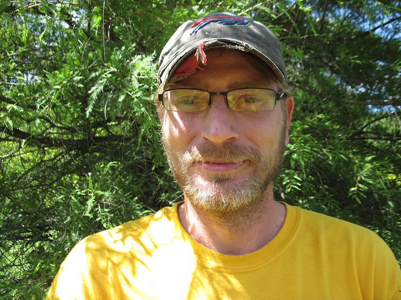 Raymond D Mullen