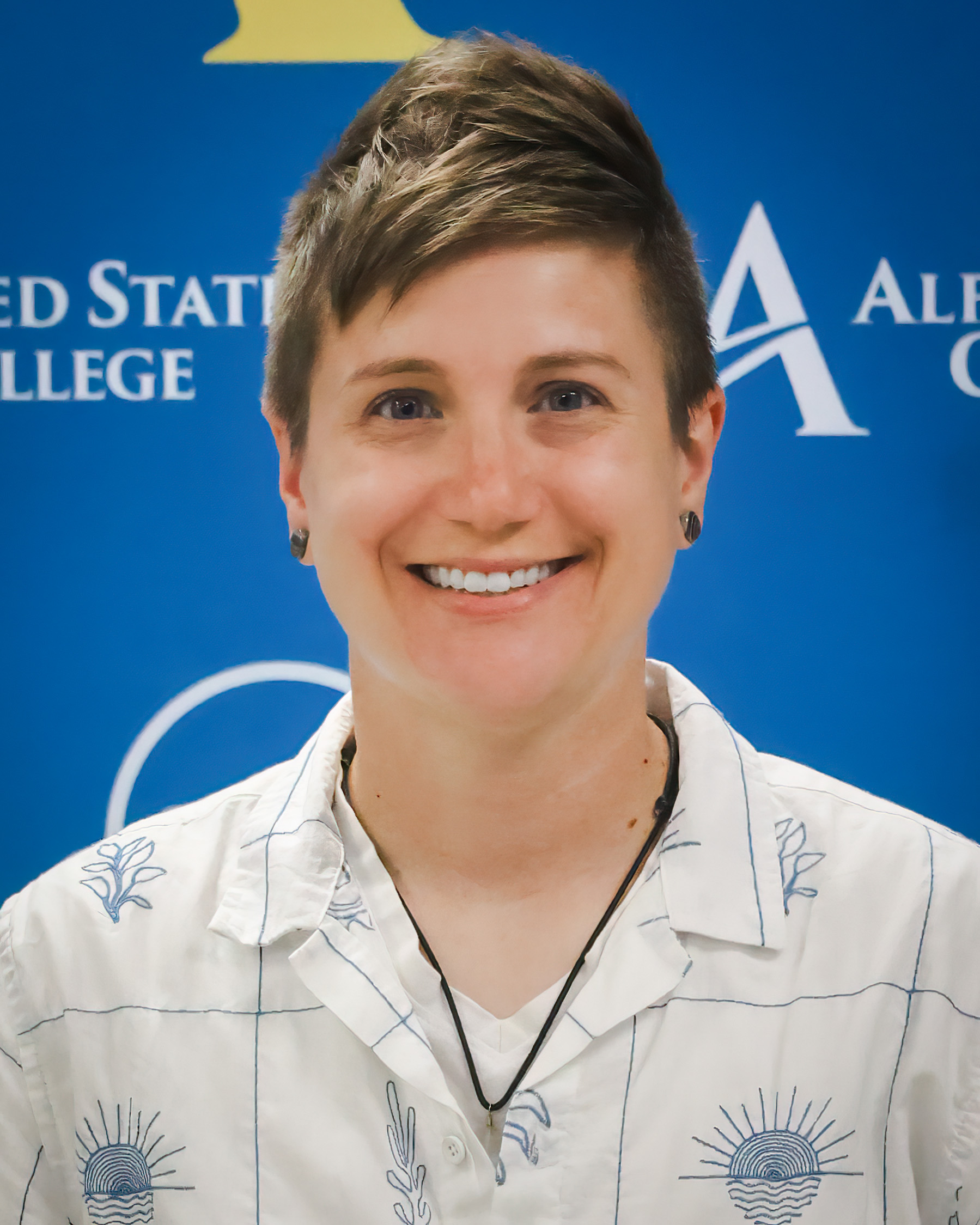 Photo of Jessie Thompson