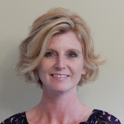Leslie C Buckley