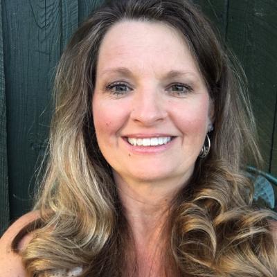 Jennifer D Robinson